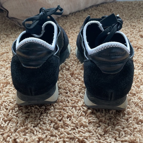 Balenciaga Runners - Picture 2 of 3